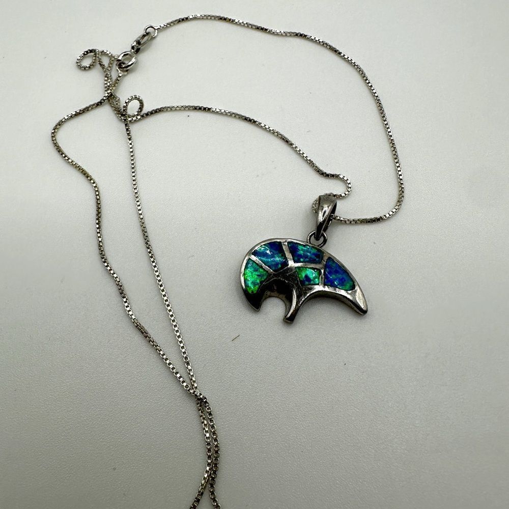 17” bear with opal inlay‎ in sterling silver necklace!
